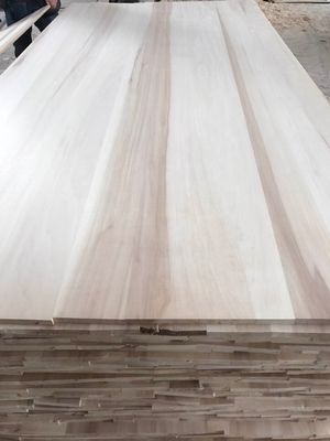 Υπηρεσία μετά την πώληση E1/E0 βαθμίδα Edge Glue Poplar Solid Board για σύγχρονο εσωτερικό ξενοδοχείο