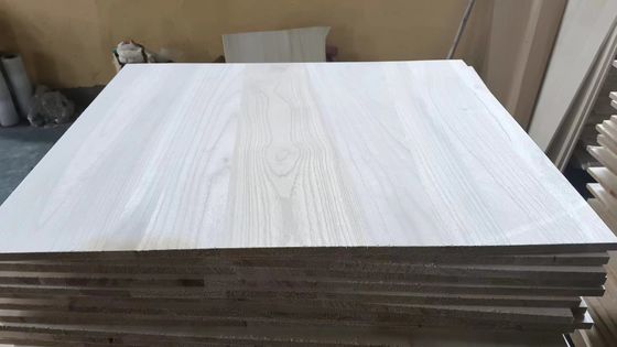 Συνολική διάλυση Λευκασμένη πλάκα παυλοβίνια 2440*1220mm για έργα που πωλούνται