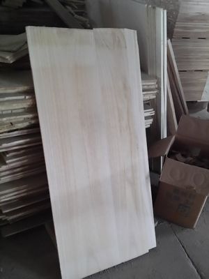 100-1220 mm πλάτος πάουλοβvία πεύκο πεύκα ξύλο για έπιπλα γραφείου