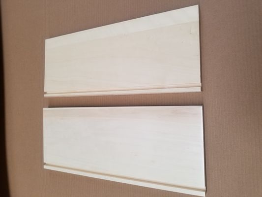 Τελειωμένο και καθαρό γραμμωμένο καλαμπόκι Paulownia για σύγχρονο ντουλάπι