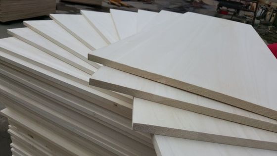 Περιεκτικότητα σε υγρασία 8%-12% με μήκος 100mm-2440mm