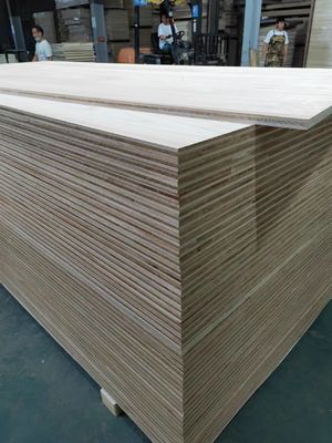 100% πιστοποιημένα από την FSC 3mm-50mm White Oak Veneer Panels με πλακέτα πυρήνα από ξύλο παολοβούνια
