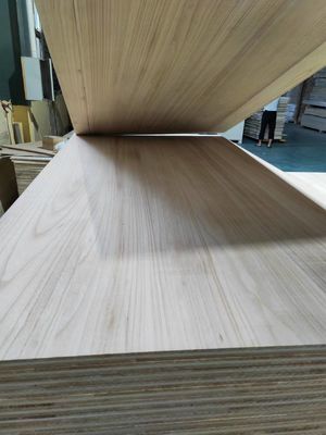 100% πιστοποιημένα από την FSC 3mm-50mm White Oak Veneer Panels με πλακέτα πυρήνα από ξύλο παολοβούνια