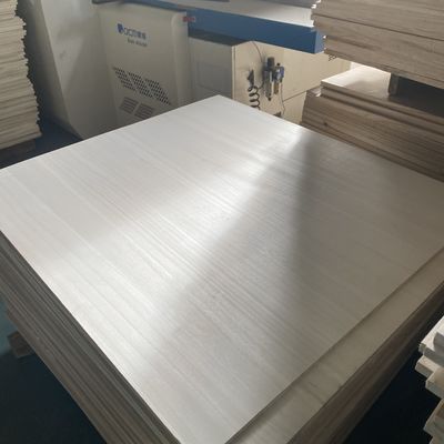 Εργασία ξύλου στο σπίτι πυκνότητα 8mm Paulownia ξύλινες σανίδες με πυκνότητα 280-300kgs/cbm