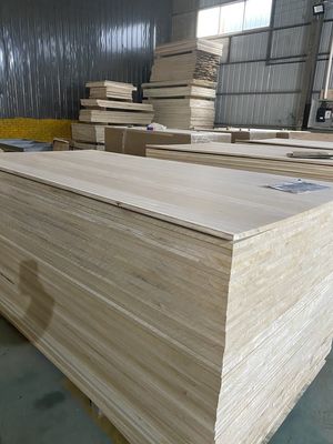 Προσαρμοσμένο μέγεθος Γλυκό από ξύλο 1220x2440 για επιστροφή και αντικατάσταση