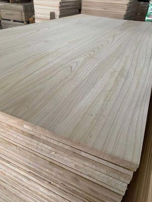 100% πιστοποιημένη από την FSC 3mm-50mm Paulownia ξύλινη σανίδα για κατασκευή ειδικών επίπλων
