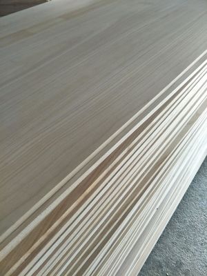 Α/Β βαθμός 3mm Paulownia ξύλο Σκληρό ξύλο m3 για την επίλυση του έργου Ικανότητα Διαφορετική