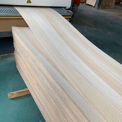 280-300kgs/cbm Πυκνότητα Στερεό Paulownia ξύλο Υπηρεσία μεταπώλησης επιστροφής και αντικατάστασης