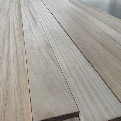 Επεξεργασία υλικών από ξυλεία από παυλόβνια