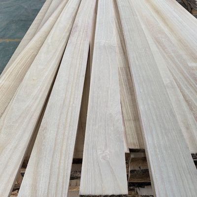 Επεξεργασία υλικών από ξυλεία από παυλόβνια